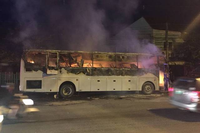 客車(chē)自動(dòng)破窗裝置,遙控自動(dòng)破玻器,破窗器,南冠破玻器 客車(chē)自動(dòng)破窗裝置,遙控自動(dòng)破玻器,破窗器,南冠破玻器